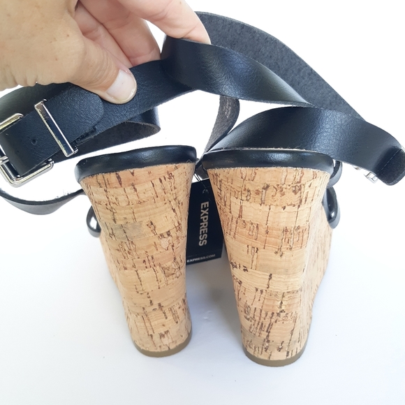 Express Wedge Sandals Black Strappy size 10 - Picture 3 of 6